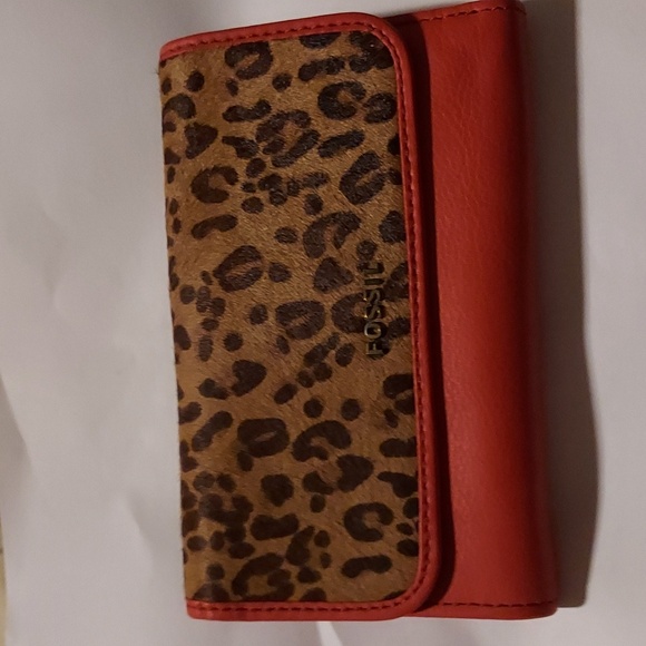 Fossil Cheetah Print Wallet - Picture 1 of 6